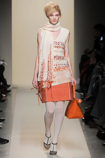 Look 7